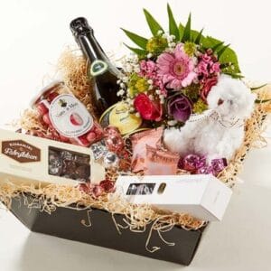 Send en gavekurv eller blomst til den nybagte mor